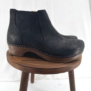 Black Leather Women's Ankle Boot